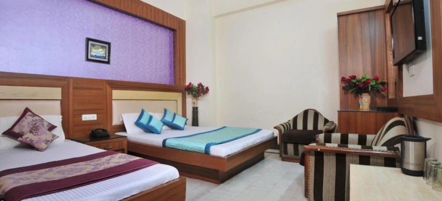 hotel in paharganj, delhi for family - hotel star paradise