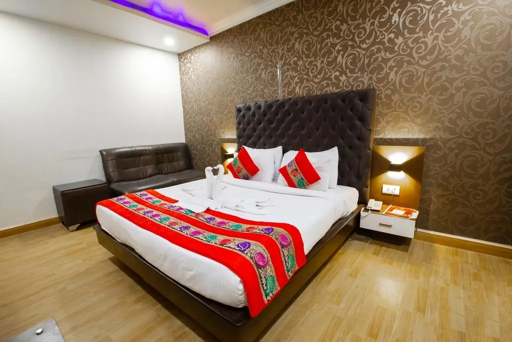 best hotels for few hours in hotel surya international delhi