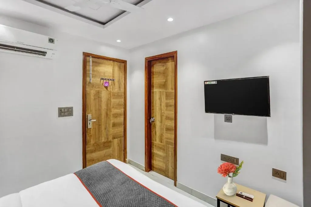 day use hotels in hotel the arrow delhi