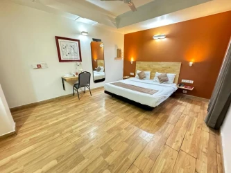 top hotels in hotel the centrum delhi