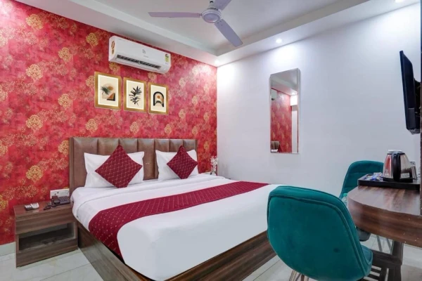 family holiday hotels in hotel the kings plaza delhi