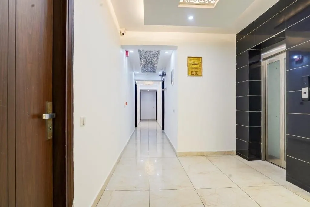 best hourly stay in hotel the kings plaza delhi