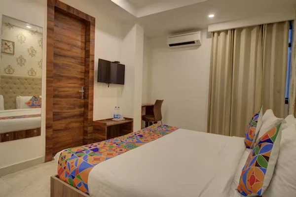 luxury hotels in hotel the ventus - a boutique hotel delhi