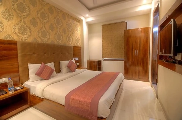 luxury hotel in hotel the ventus - a boutique hotel delhi