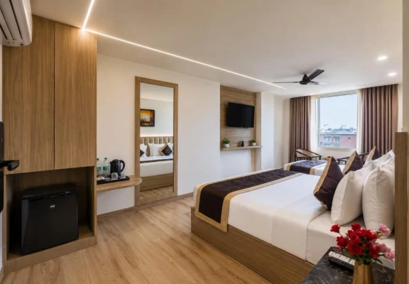 best hotel in hotel the venue delhi