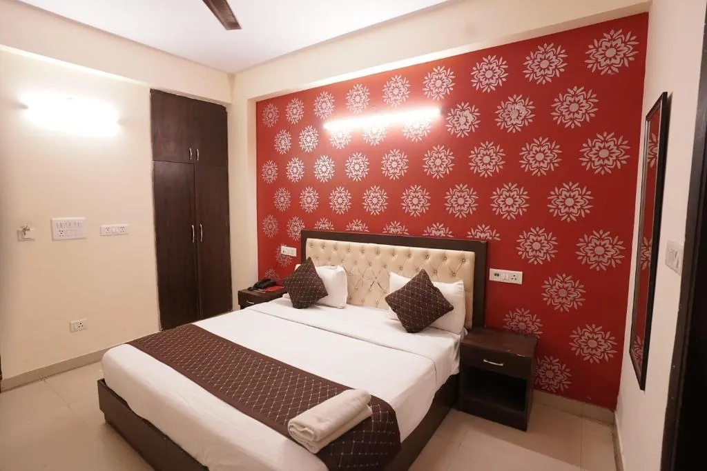 top hotels in hotel tourist palace delhi