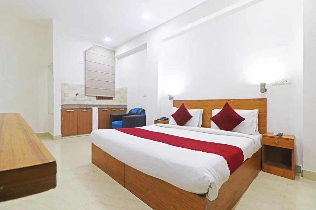 best hotels for couple in hotel trendy residency delhi