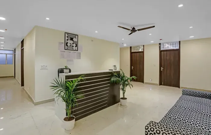 hotel with party hall in ghazipur road, delhi - hotel united stay