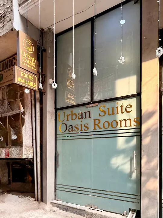 hotel with free parking in malviya nagar, delhi - hotel urban oasis