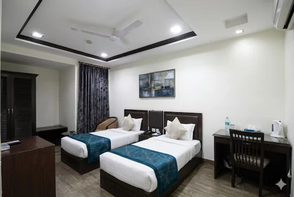 top hotels in hotel veer palace by greysky delhi