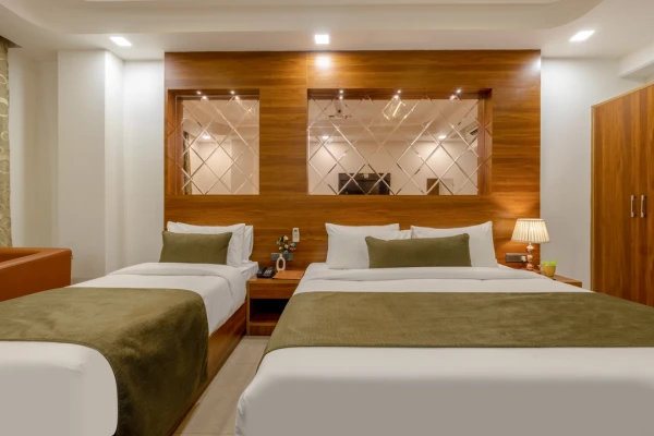 hotel with free parking in mahipalpur, delhi - hotel venus plaza
