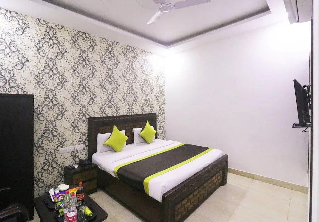 best hotels in hotel viraj residency delhi