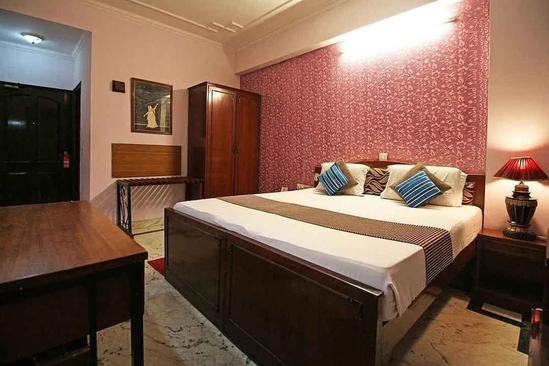 best 5 star hotels in indraprastha hotel delhi