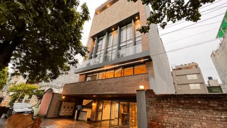 5 star hotels in ip royal by qotel a luxury hotel laxmi nagar delhi