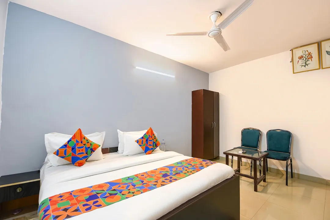 best luxury hotel in krishna residency delhi