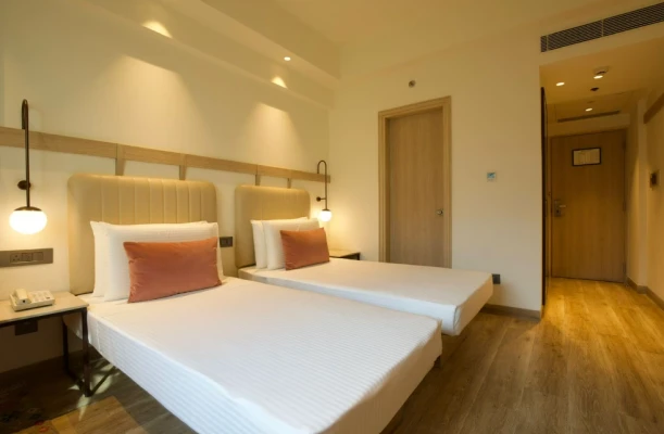 aerocity, delhi hotel booking - lemon tree hotel delhi airport