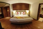 24 hours check in hotels in lemonwood suites delhi