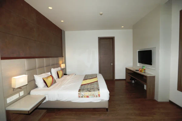 best day hotels in lemonwood suites delhi