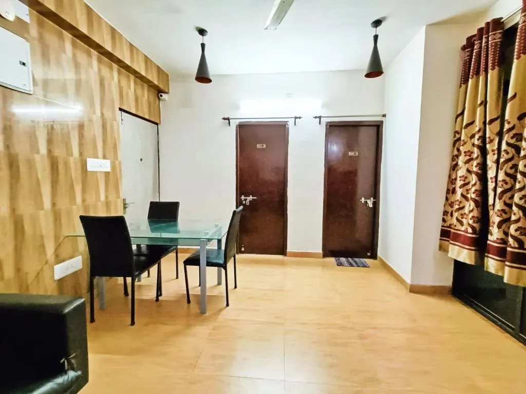 family holiday hotels in loom stay hotel grand palace delhi