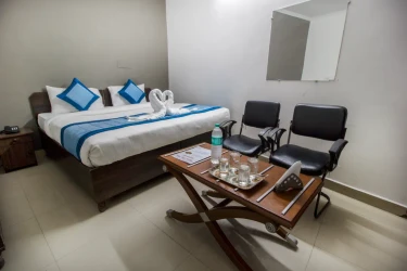best couple friendly hotels in loom stay hotel stay villa delhi