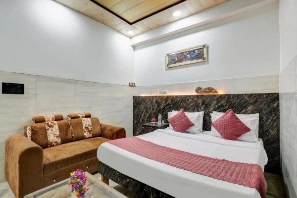 short stay hotels in mauryan express hotel dabri janakpuri delhi