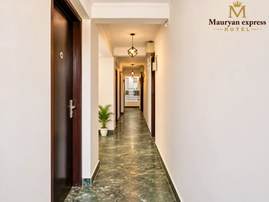 hotel with gym in khanpur, delhi - mauryan express hotel devil khanpur