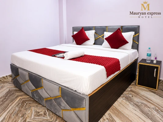 3 star hotel in khanpur, delhi - mauryan express hotel devil khanpur