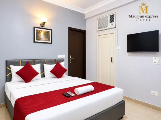 3 star hotel in khanpur, delhi - mauryan express hotel devil khanpur