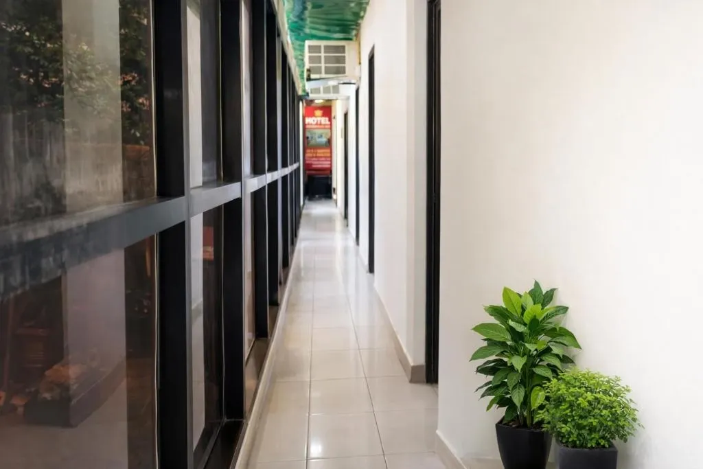 good hotels in mauryan express hotel lajpat nagar delhi