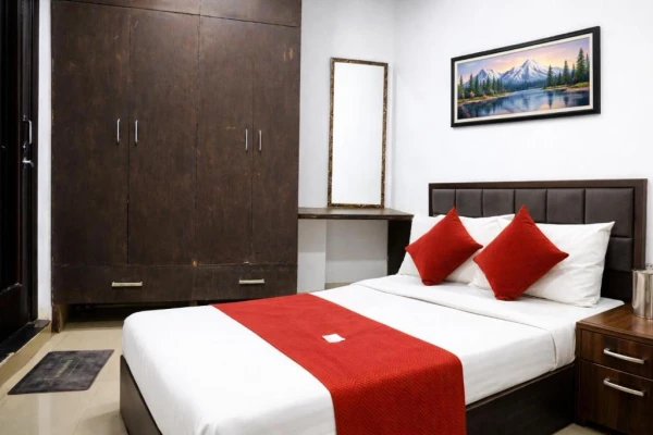 hotels for unmarried couples in mauryan express hotel lajpat nagar delhi