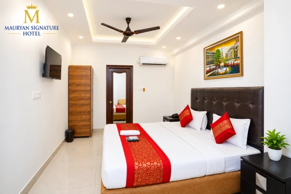 hotel with bar in dwarka, delhi - mauryan signature hotel near yashobhoomi