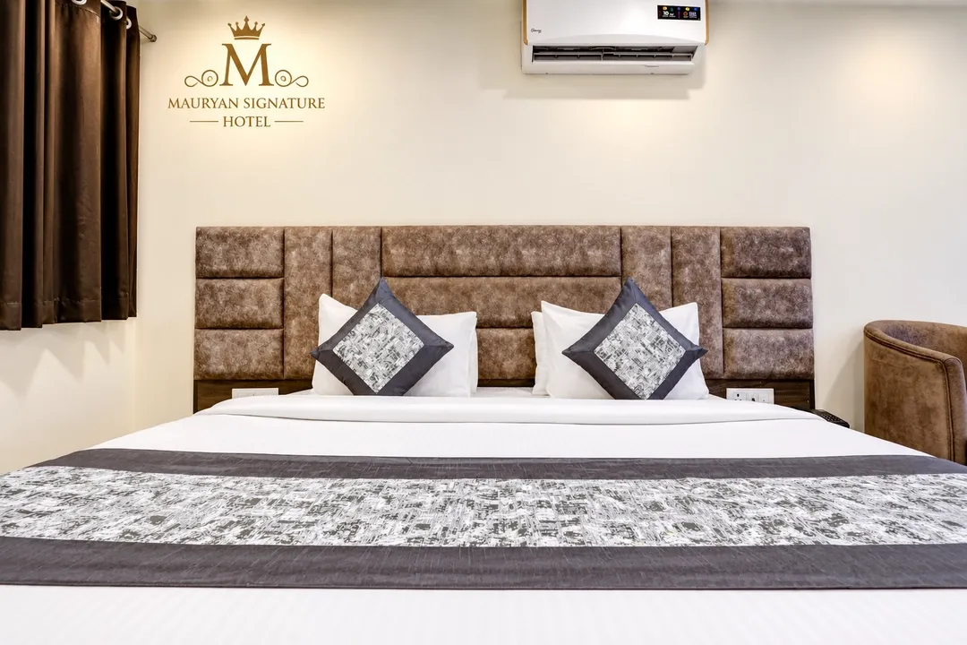 hotel with meeting room in dwarka, delhi - mauryan signature hotel with airport view