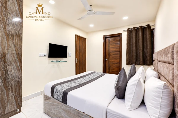 corporate hotels in mauryan signature hotel with airport view delhi
