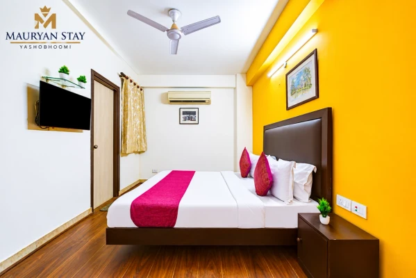 hotels for unmarried couples in mauryan stay yashobhoomi delhi