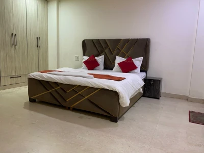service apartment in saket, delhi for 3 days - namastey homes 4 bhk apartment fully furnished ground floor