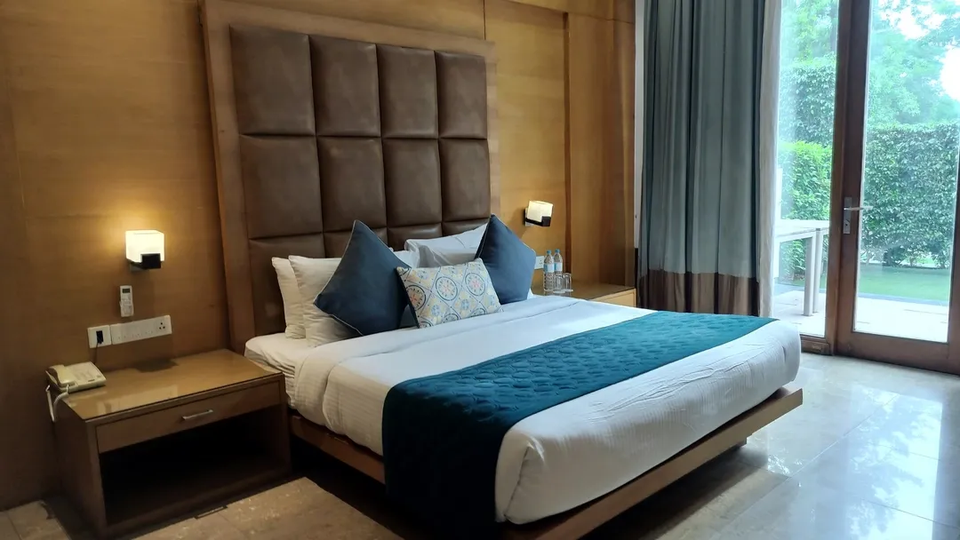 best hotels in oodles by bel la monde delhi