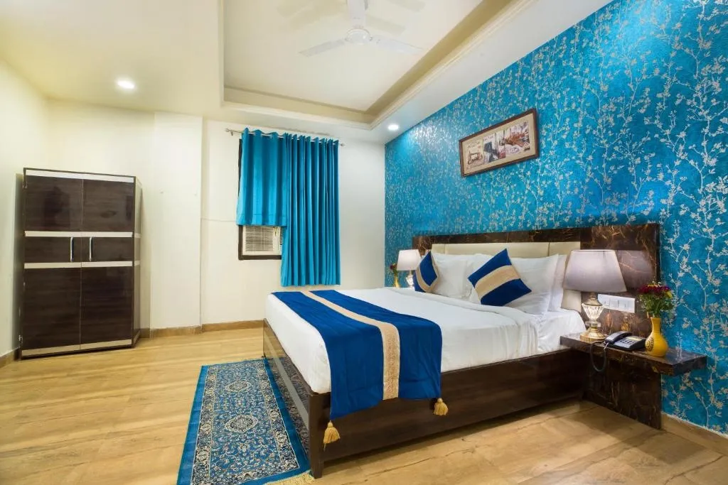 hotels for couple in opo alpino by aerodrome delhi