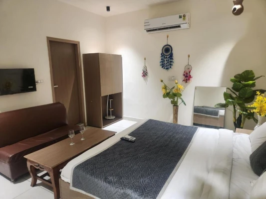 hotel with gym in vishnu garden, delhi - parampara hotel