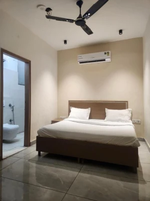 best hotels for unmarried couples in parampara hotel delhi