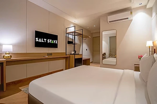 hotel near delhi railway station - pause by saltstayz - east of kailash
