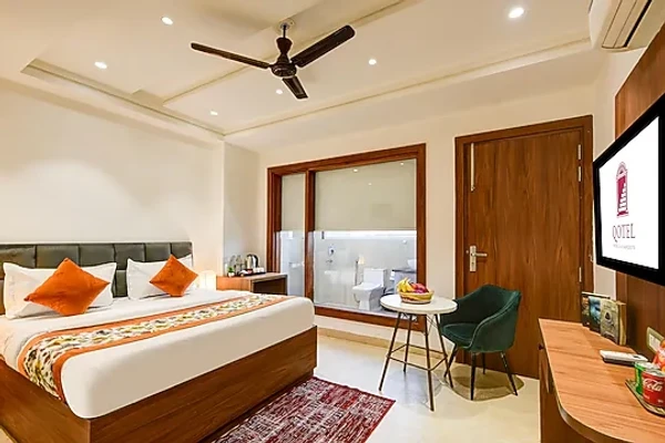 best hotel in qotel comfort ashok vihar delhi