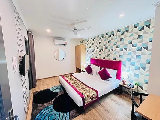 hotel with party hall in chattarpur, delhi - qotel comfort chhatarpur