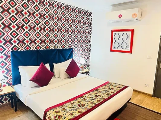 best couple friendly hotels in qotel comfort chhatarpur delhi
