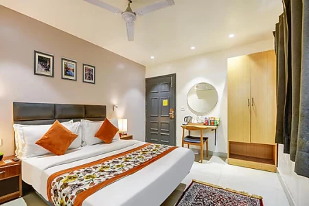 hotel near delhi airport - qotel comfort ip residency east delhi preet vihar