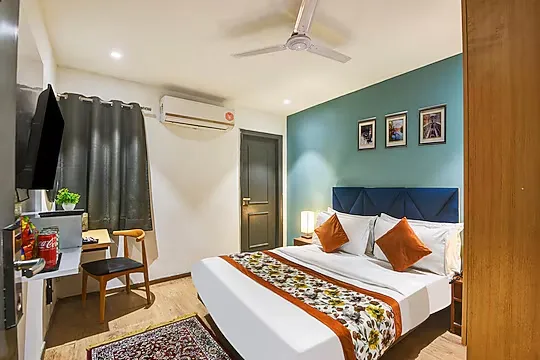 tourist hotels in qotel comfort ip residency east delhi preet vihar delhi