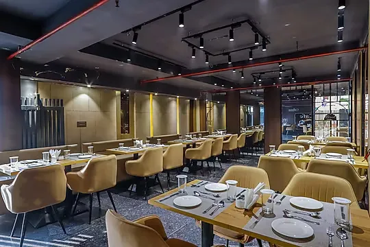 best hotel stay in qotel signature coleman janakpuri delhi