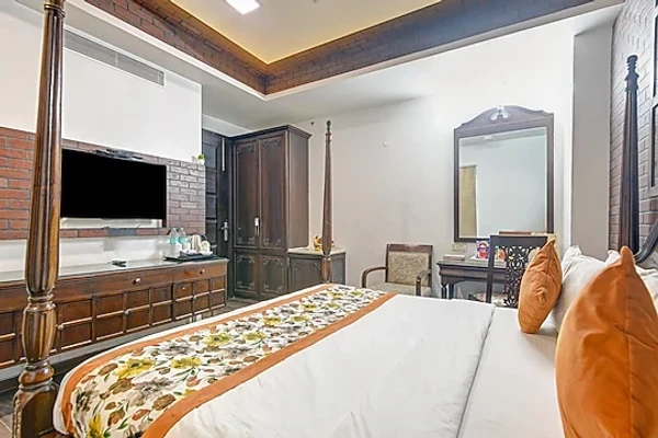unmarried couple friendly hotels in qotel signature lavish inn rajouri garden delhi