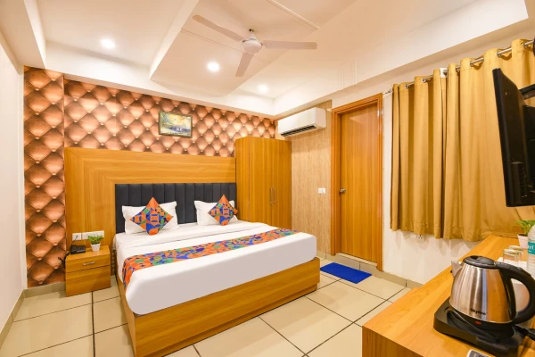 hotel with gym in mahipalpur, delhi - reconnect suites