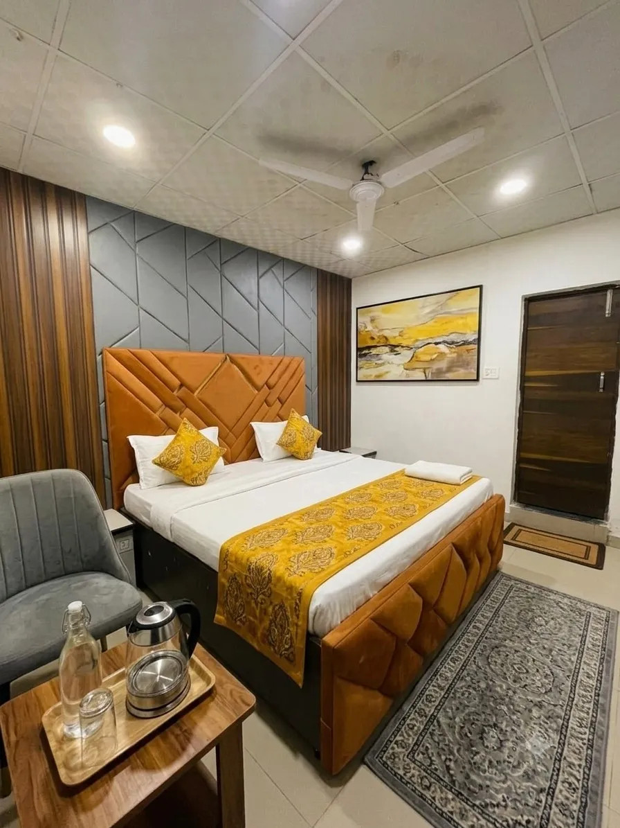 hourly hotel in rudra residency delhi