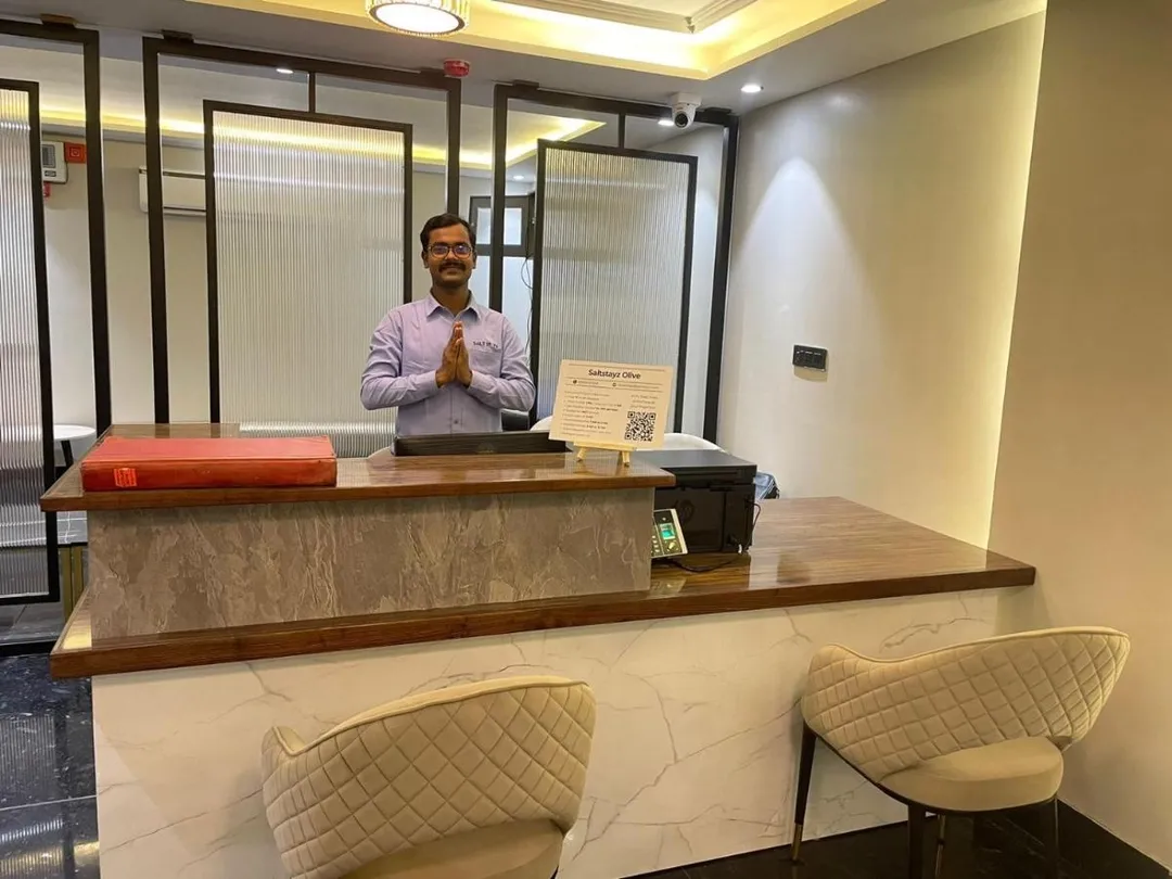 luxury hotel in saltstayz select pitampura delhi